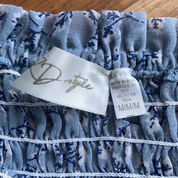 RD Style Off the Shoulder Smocked Floral Blouse M - Picture 2 of 5